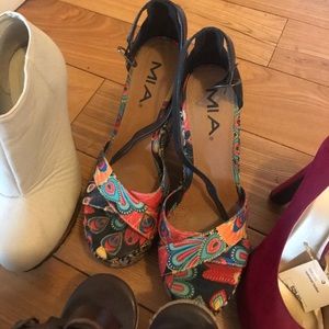 MÍA Heels